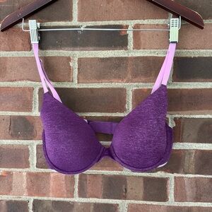 32 D Victoria’s Secret Bra Purple Women’s Size 32 D. In great condition